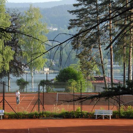Tennis & Yacht Hotel Velden フェルデン・アム・ヴェルターゼー エクステリア 写真