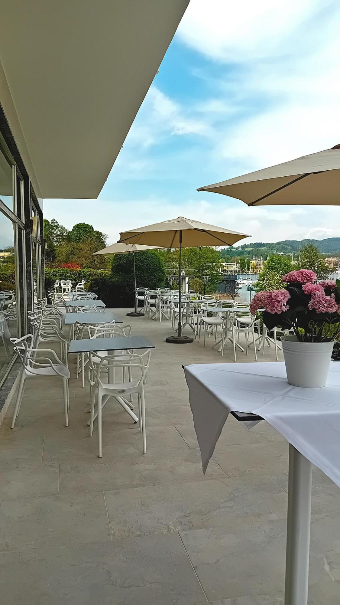 Tennis & Yacht Hotel Velden フェルデン・アム・ヴェルターゼー エクステリア 写真