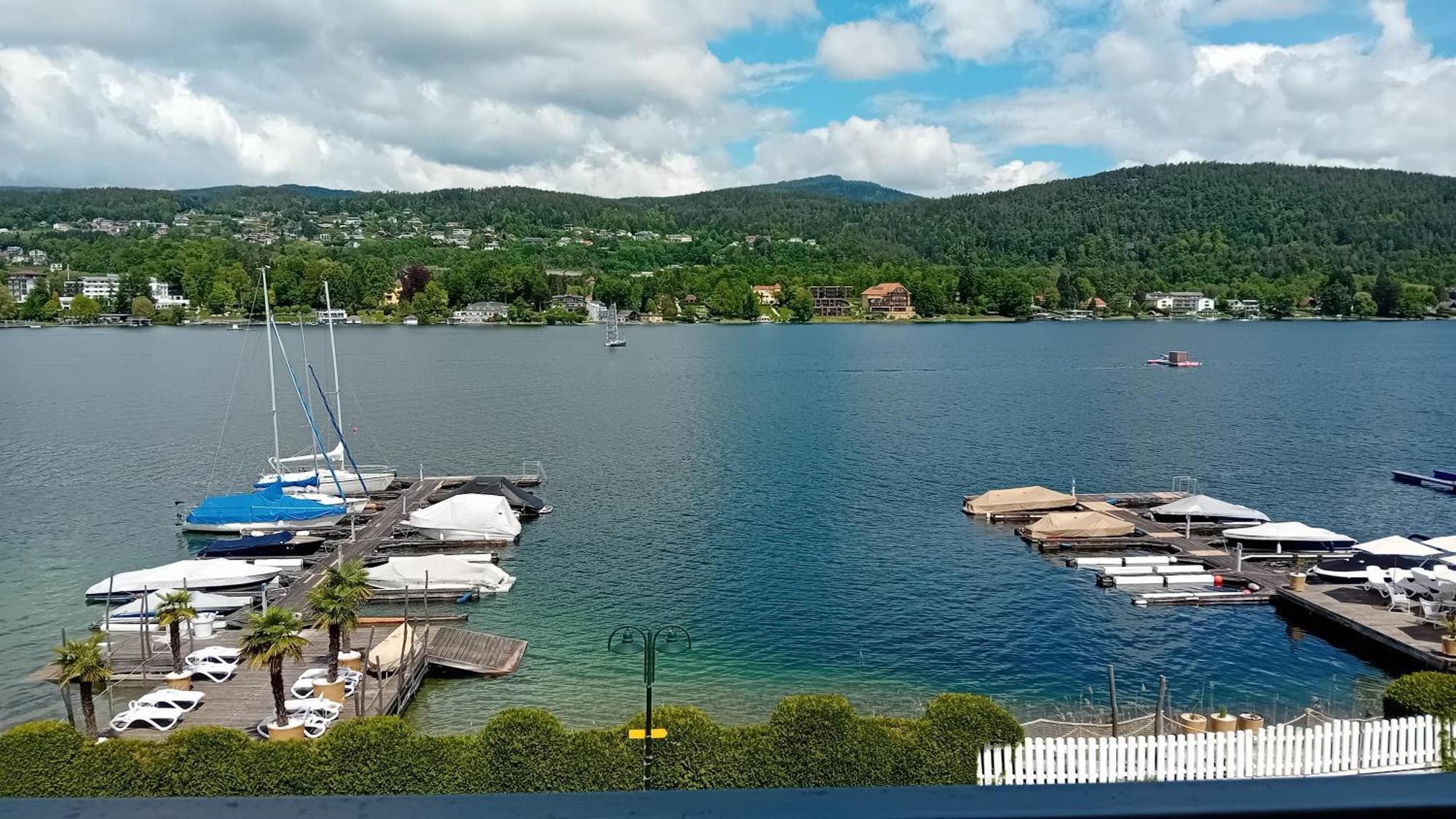 Tennis & Yacht Hotel Velden フェルデン・アム・ヴェルターゼー エクステリア 写真