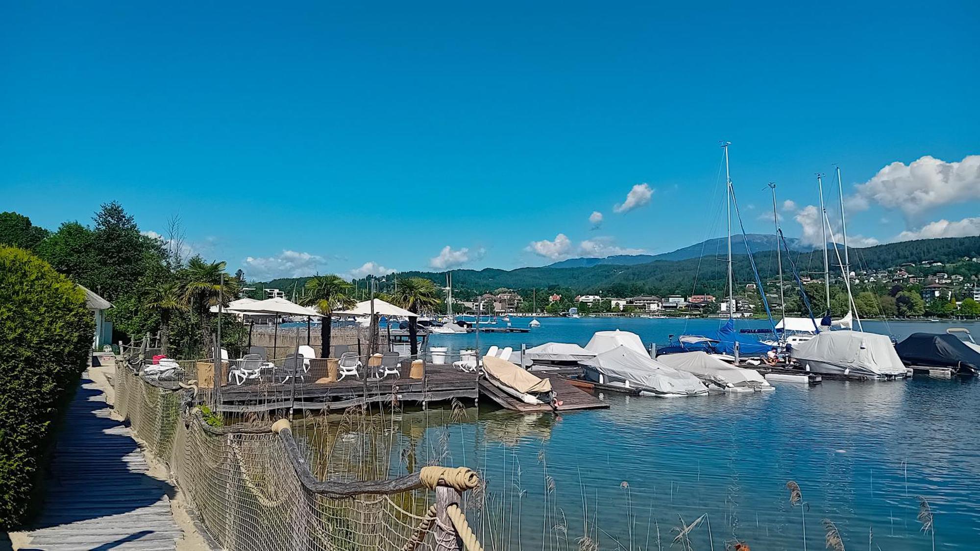 Tennis & Yacht Hotel Velden フェルデン・アム・ヴェルターゼー エクステリア 写真