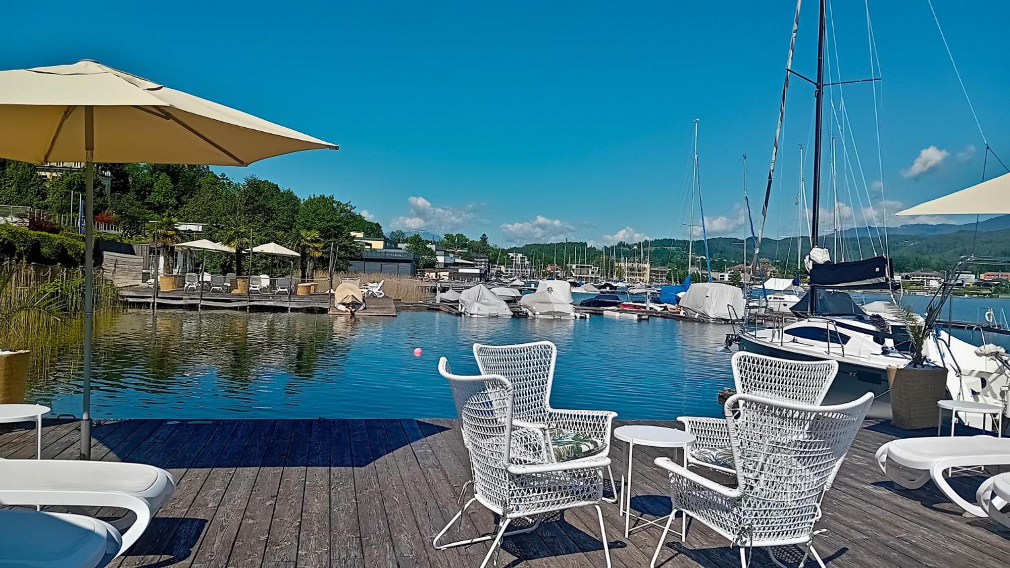 Tennis & Yacht Hotel Velden フェルデン・アム・ヴェルターゼー エクステリア 写真