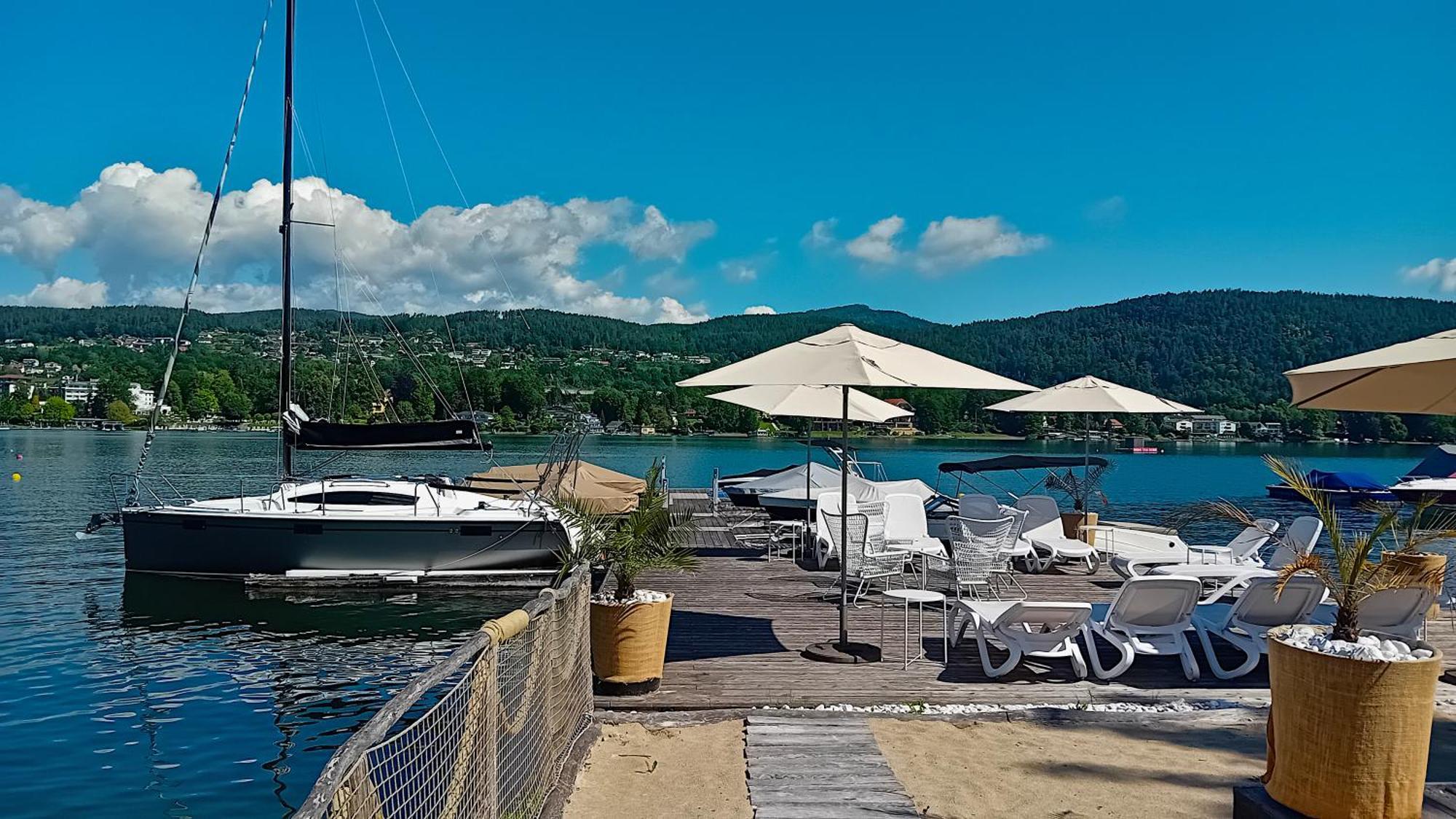 Tennis & Yacht Hotel Velden フェルデン・アム・ヴェルターゼー エクステリア 写真