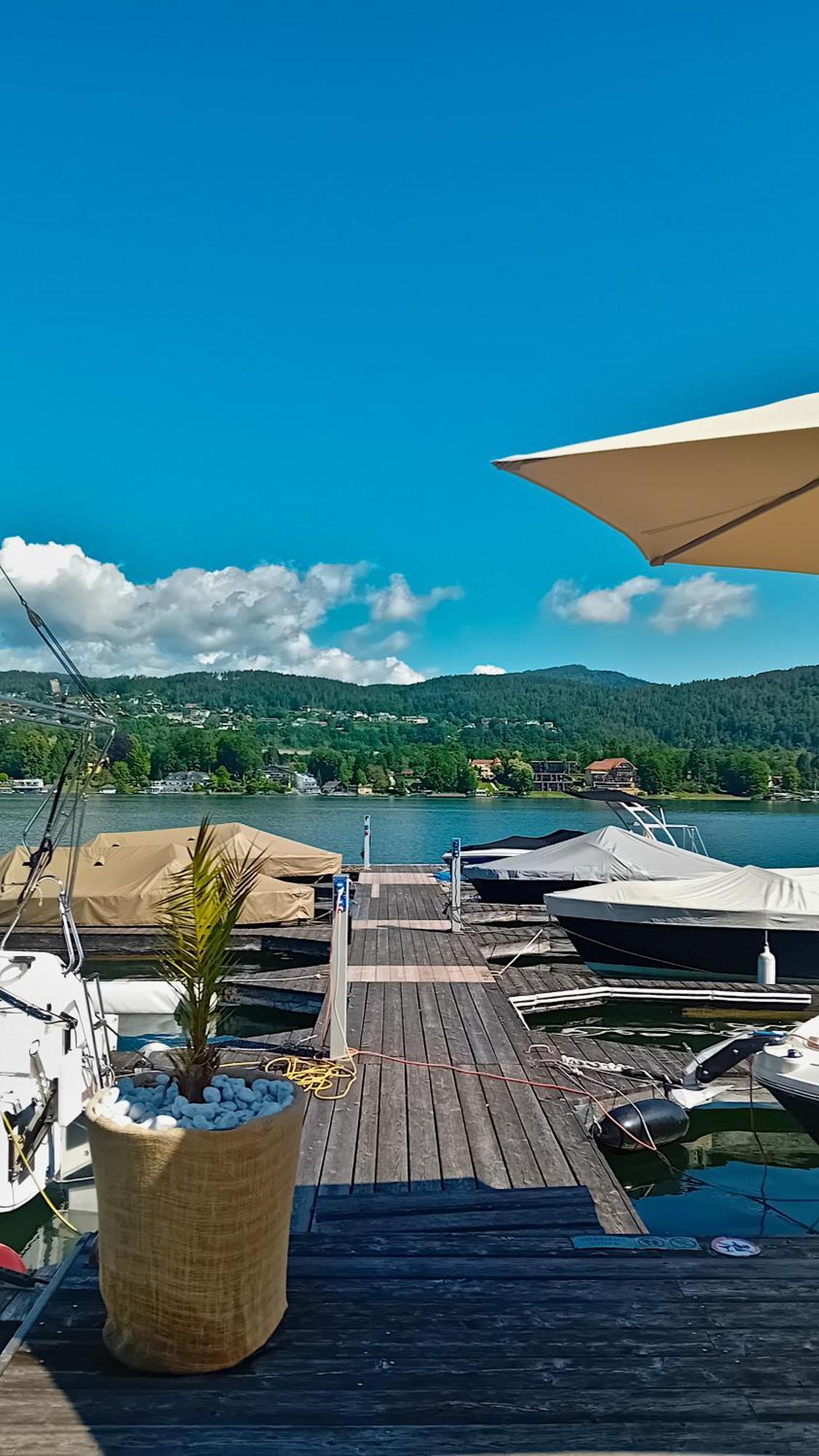 Tennis & Yacht Hotel Velden フェルデン・アム・ヴェルターゼー エクステリア 写真