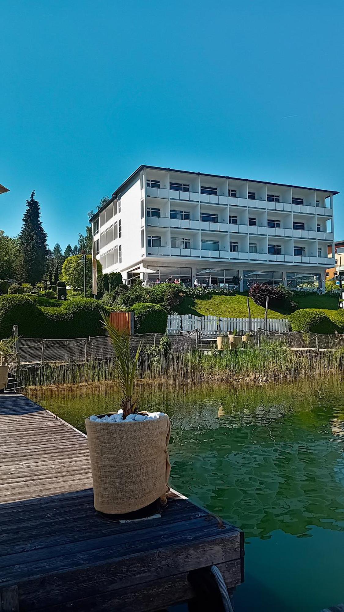 Tennis & Yacht Hotel Velden フェルデン・アム・ヴェルターゼー エクステリア 写真